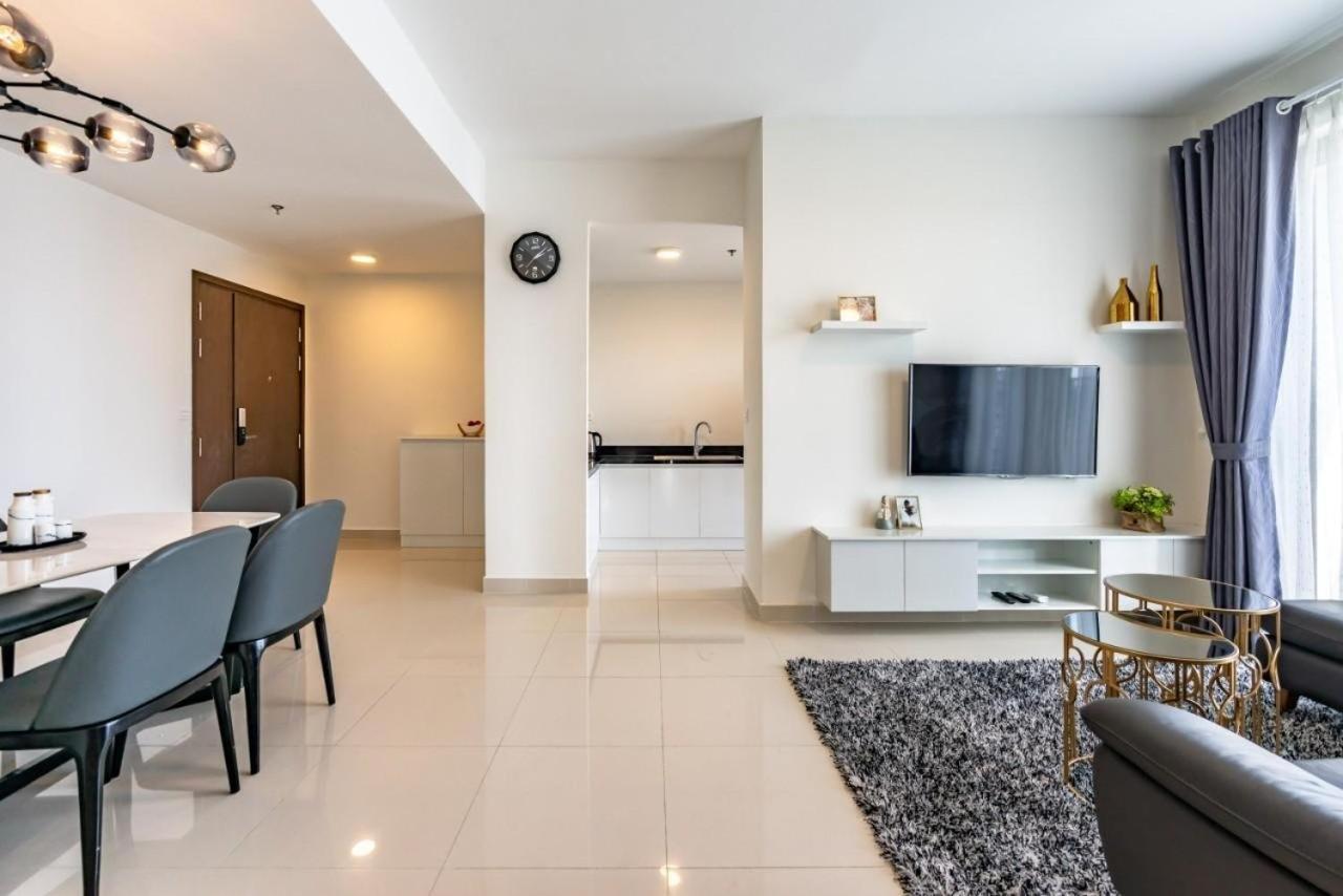 Henry Home - Rivergate Ho Chi Minh City Exterior photo